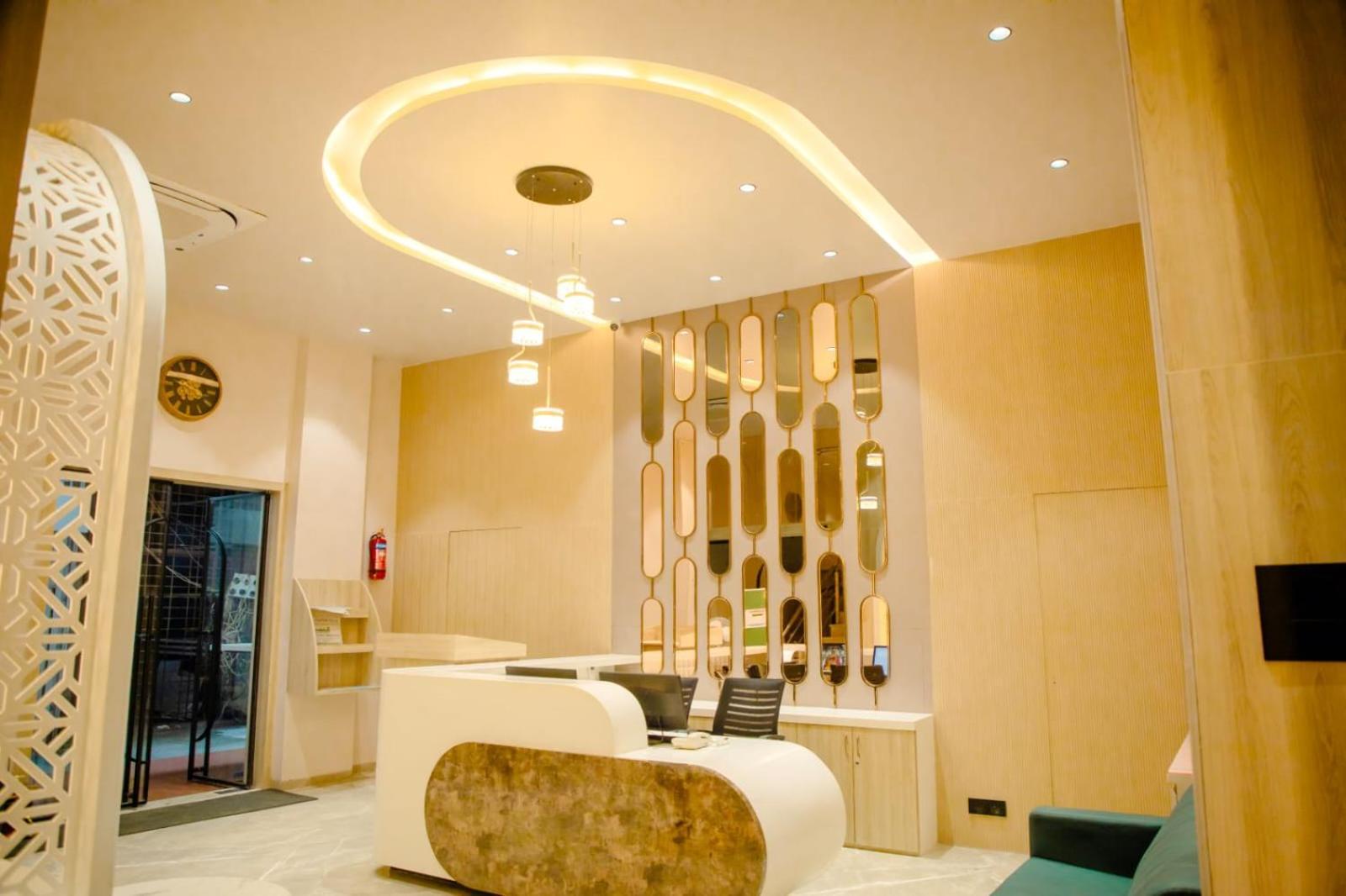Narayani Executive Hotel Tuljapur Eksteriør billede